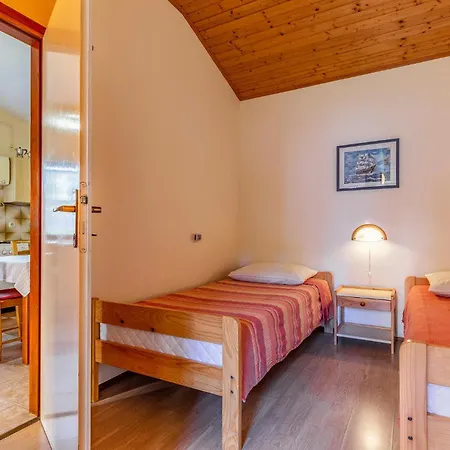 Stunning In With Kitchen Holiday home *
