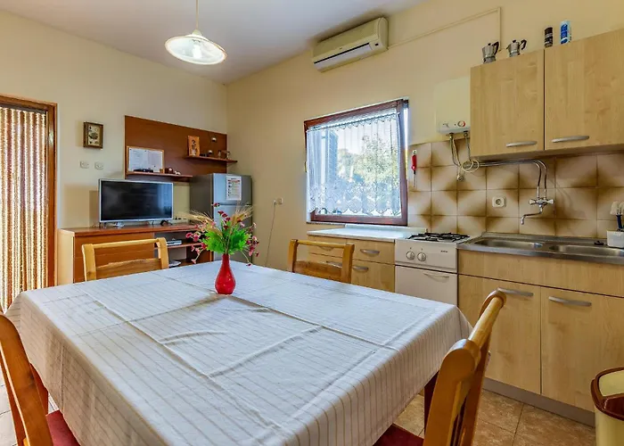 Stunning In With Kitchen Casa vacanze Banjole