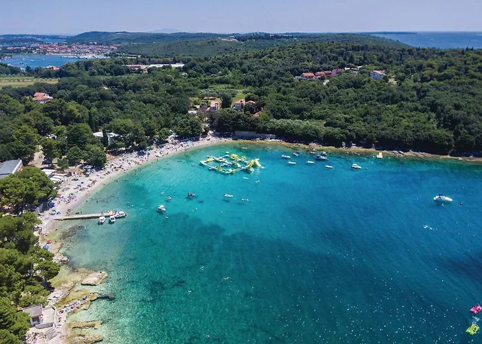 Casa vacanze Stunning In With Kitchen Banjole