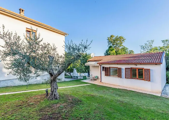 Stunning In With Kitchen * Banjole